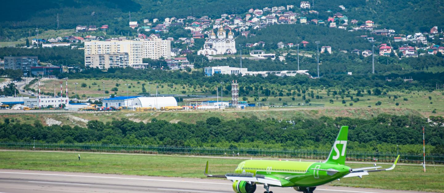 S7 возобновит полеты в аэропорт Геленджик в августе